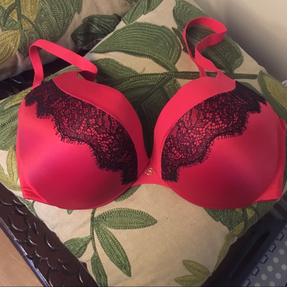Victoria’s Secret push up bra 36dd